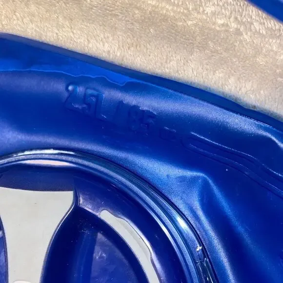 CamelBak Hydration Backpack 2.5 Liters Hiking Backpack - Picture 6 of 6